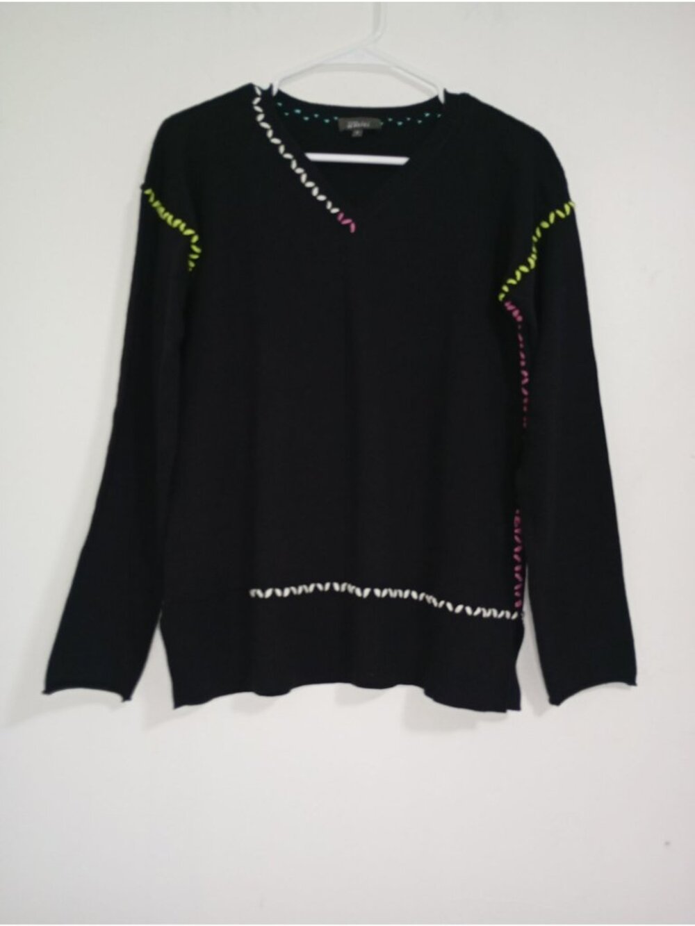 Pure Amici Sweater With colors Stitching V-Neck Long Sleeve Cotton Women S Black